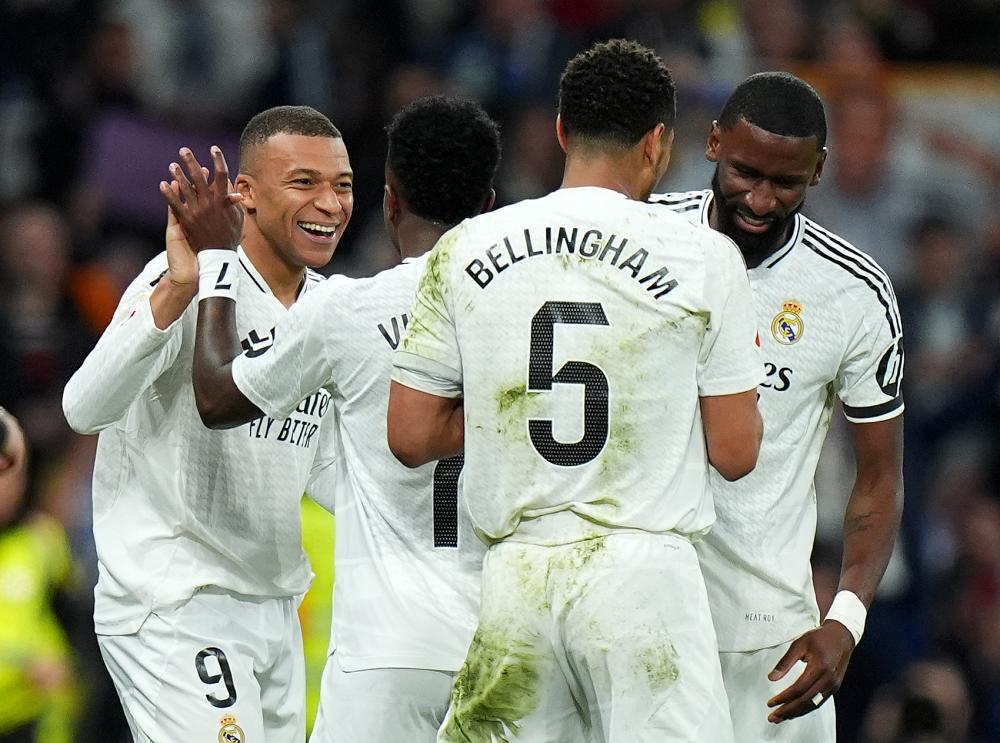 他在道歉中 他在道歉中