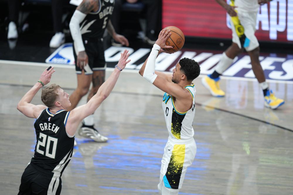 轻选手树立 轻选手树立